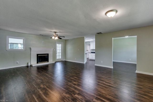 3701 Gresham CT, Virginia Beach, VA 23452
