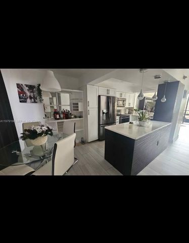 2821 SW 87th Ave 812, Davie, FL 33328