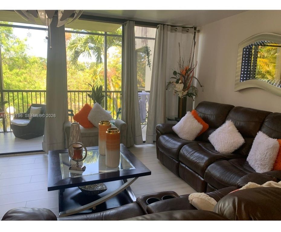 2821 SW 87th Ave 812, Davie, FL 33328