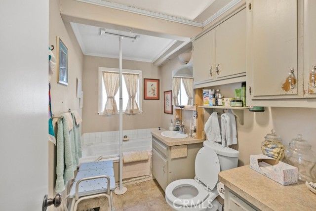 23328 Brookside Rd Road, Crestline, CA 92325