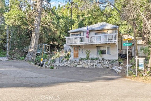 23328 Brookside Rd Road, Crestline, CA 92325
