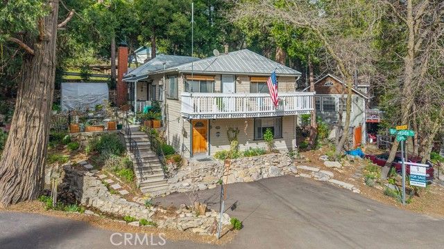 23328 Brookside Rd Road, Crestline, CA 92325