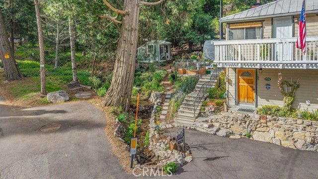 23328 Brookside Rd Road, Crestline, CA 92325