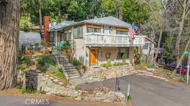 23328 Brookside Rd Road, Crestline, CA 92325