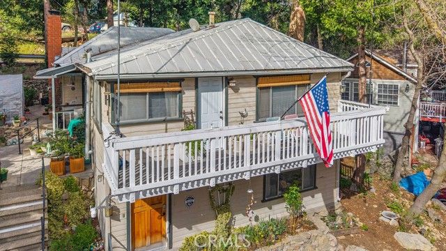 23328 Brookside Rd Road, Crestline, CA 92325
