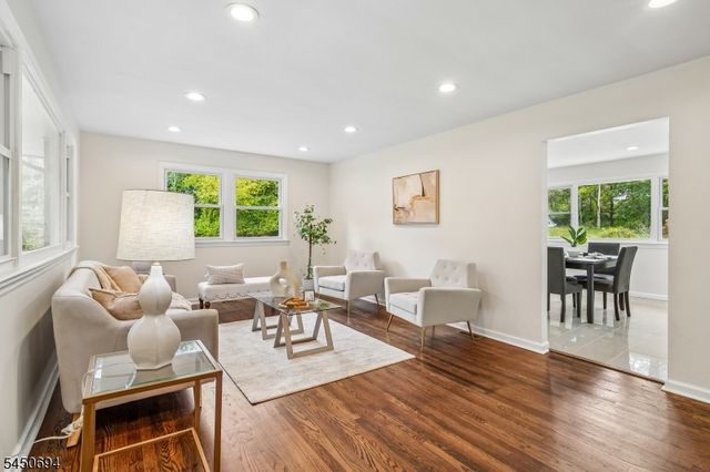 60 Flower Ave, Washington Boro, NJ 07882