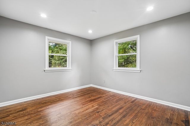 60 Flower Ave, Washington Boro, NJ 07882