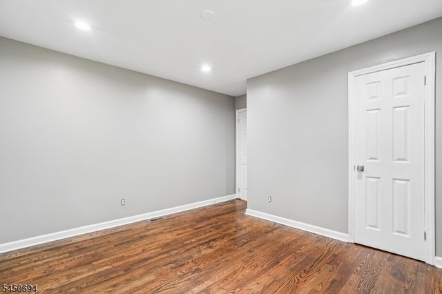 60 Flower Ave, Washington Boro, NJ 07882