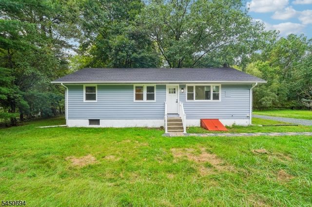 60 Flower Ave, Washington Boro, NJ 07882