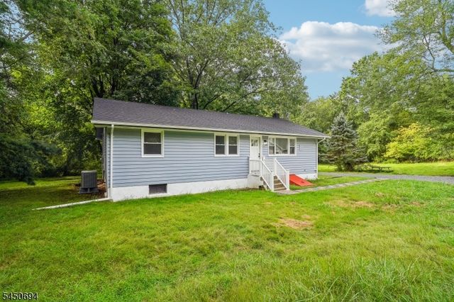 60 Flower Ave, Washington Boro, NJ 07882