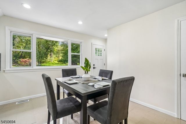 60 Flower Ave, Washington Boro, NJ 07882