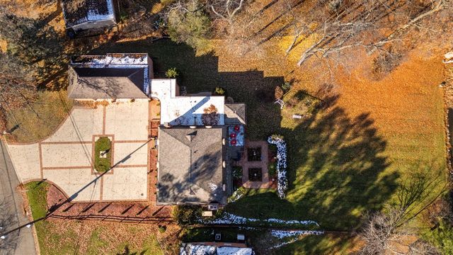 1818 Greenbriar Drive, Portage, MI 49024