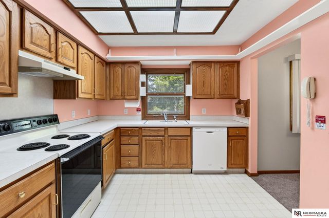 12909 Camden Avenue, Omaha, NE 68164