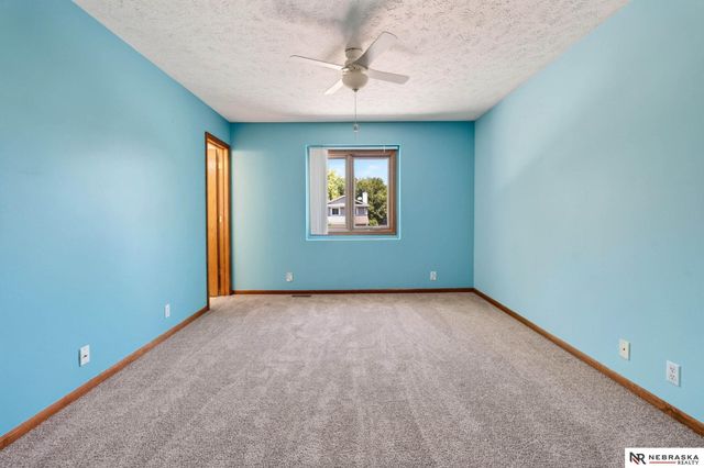 12909 Camden Avenue, Omaha, NE 68164