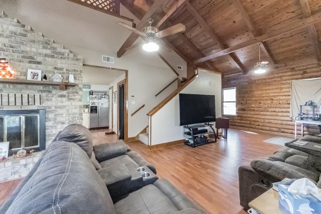 605 Ne Clayton Street, Dayton, TX 77535