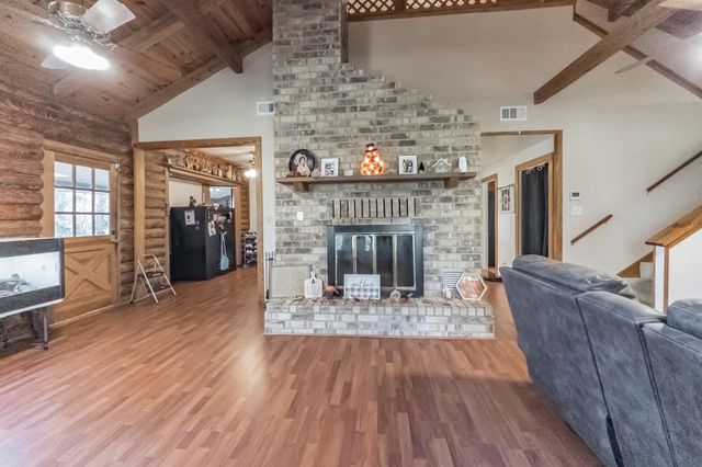 605 Ne Clayton Street, Dayton, TX 77535