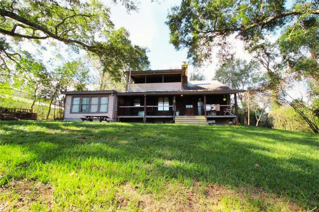 605 Ne Clayton Street, Dayton, TX 77535