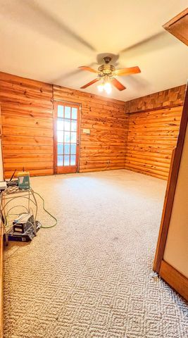 605 Ne Clayton Street, Dayton, TX 77535