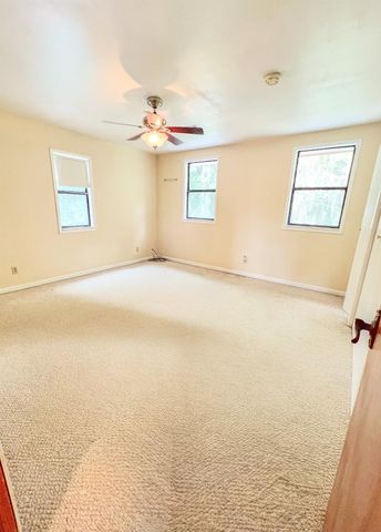 605 Ne Clayton Street, Dayton, TX 77535