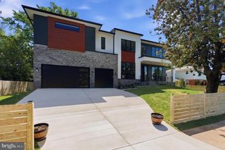 1736 GREAT FALLS ST, Mclean, VA 22101