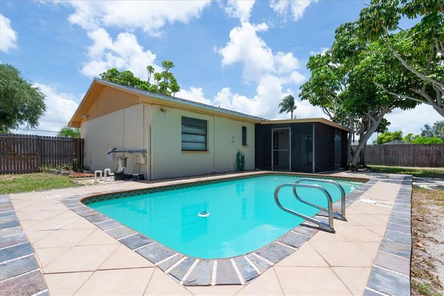 13200 RIDGE ROAD, Largo, FL 33778