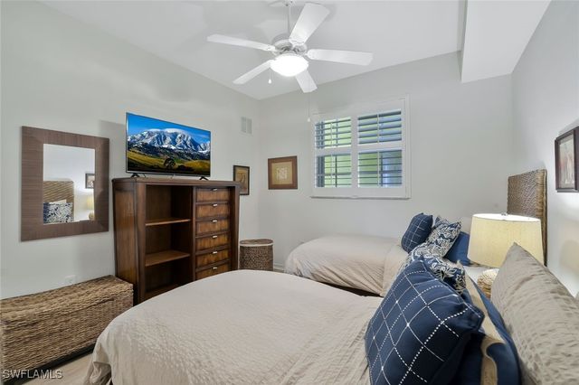 6824 Sterling Greens PL 3304, Naples, FL 34104