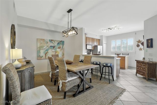 6824 Sterling Greens PL 3304, Naples, FL 34104