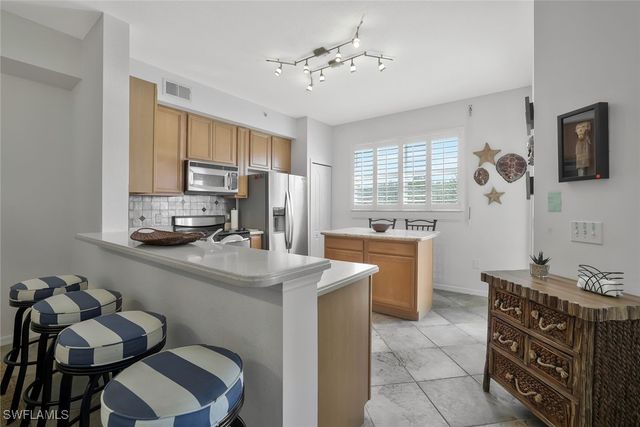 6824 Sterling Greens PL 3304, Naples, FL 34104