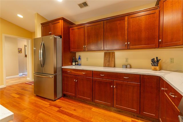 138 Abbey Rd, Neshannock Twp, PA 16105