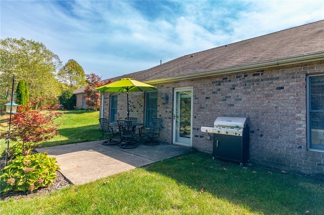 138 Abbey Rd, Neshannock Twp, PA 16105