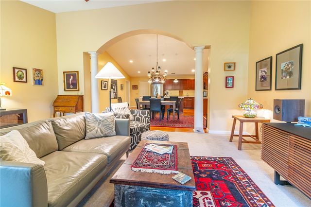 138 Abbey Rd, Neshannock Twp, PA 16105