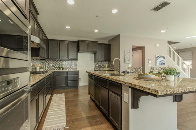 516 S Ventana Ave, Tracy, CA 95376