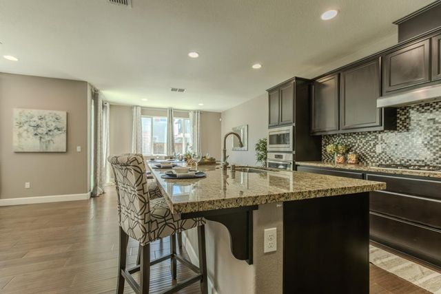 516 S Ventana Ave, Tracy, CA 95376