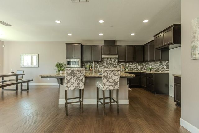 516 S Ventana Ave, Tracy, CA 95376