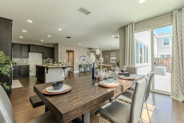 516 S Ventana Ave, Tracy, CA 95376