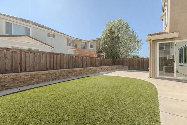 516 S Ventana Ave, Tracy, CA 95376