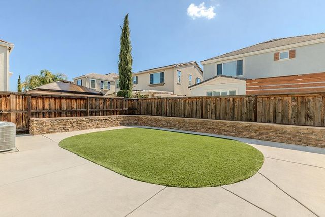 516 S Ventana Ave, Tracy, CA 95376