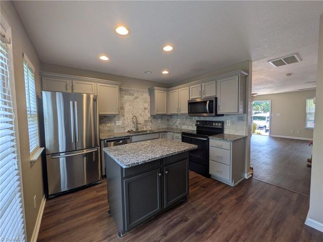 1920 Ray Alexander Drive, Greensboro, NC 27410