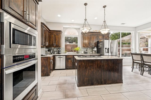 1700 Coyote Ridge, Carrollton, TX 75010
