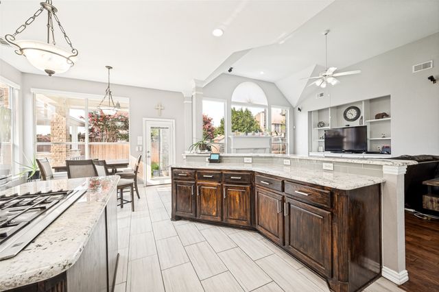 1700 Coyote Ridge, Carrollton, TX 75010