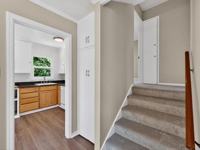 Berkeley Way, Santa Cruz, CA 95062