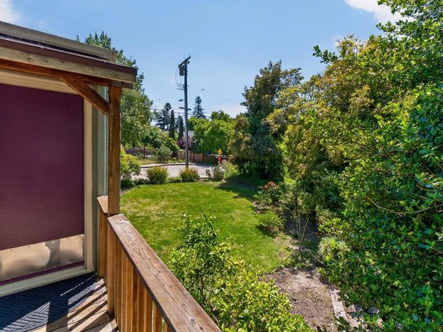 Berkeley Way, Santa Cruz, CA 95062