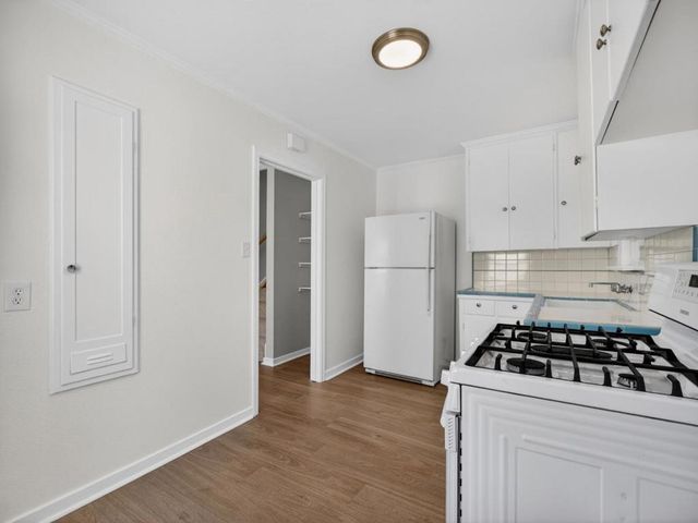 Berkeley Way, Santa Cruz, CA 95062