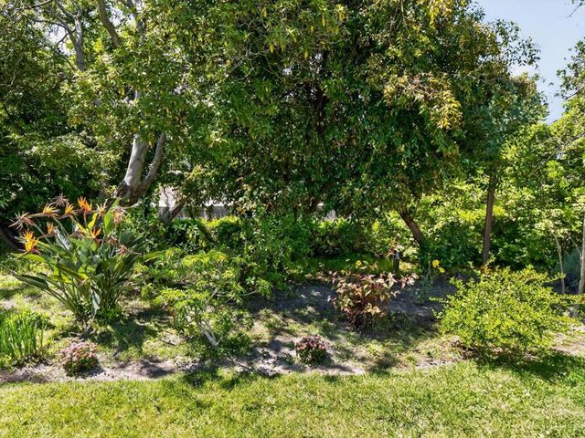 Berkeley Way, Santa Cruz, CA 95062