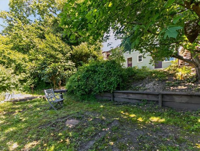 Berkeley Way, Santa Cruz, CA 95062