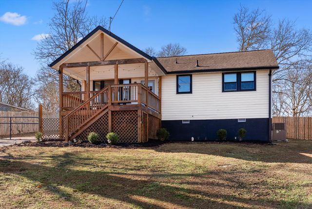 329 Archwood Dr, Madison, TN 37115