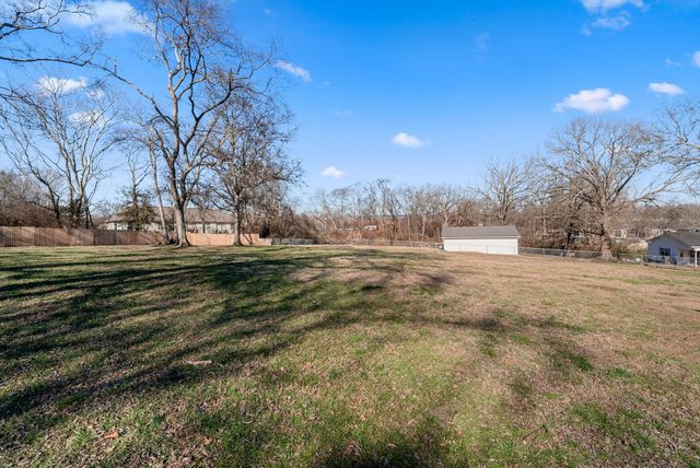 329 Archwood Dr, Madison, TN 37115