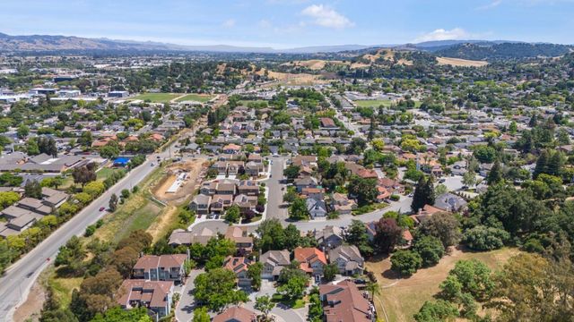 17992 Hillwood Lane, Morgan Hill, CA 95037