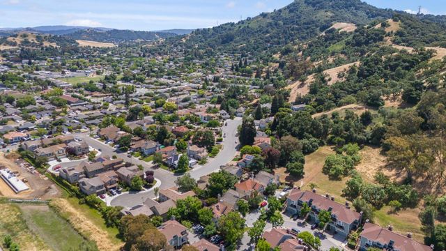 17992 Hillwood Lane, Morgan Hill, CA 95037