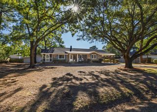 1717 Pinecrest Road, Charleston, SC 29407